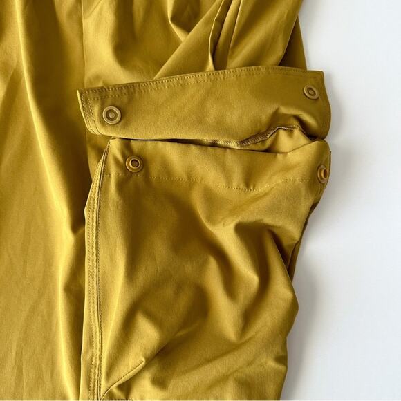 Fabletics Eleanor Cargo Track Pant Warm Olive - Picture 9 of 13